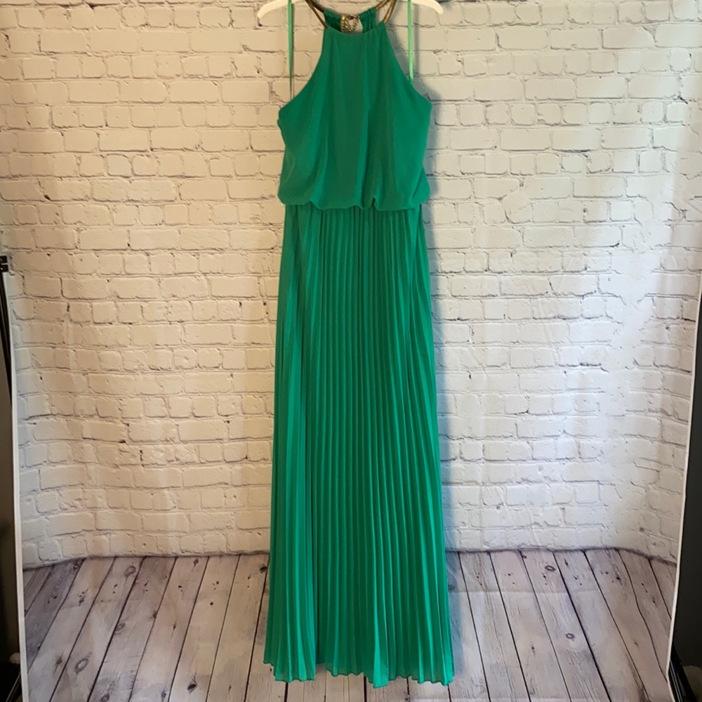 Lulu’s Gown Terry Green Floor Length Small